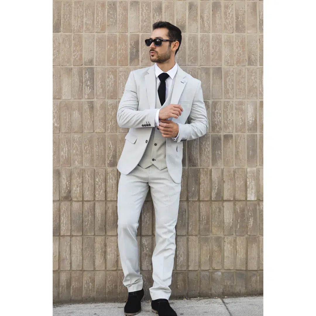 Miller - Men's Grey Checked Plaid Tailored Fit 3 Piece Suit