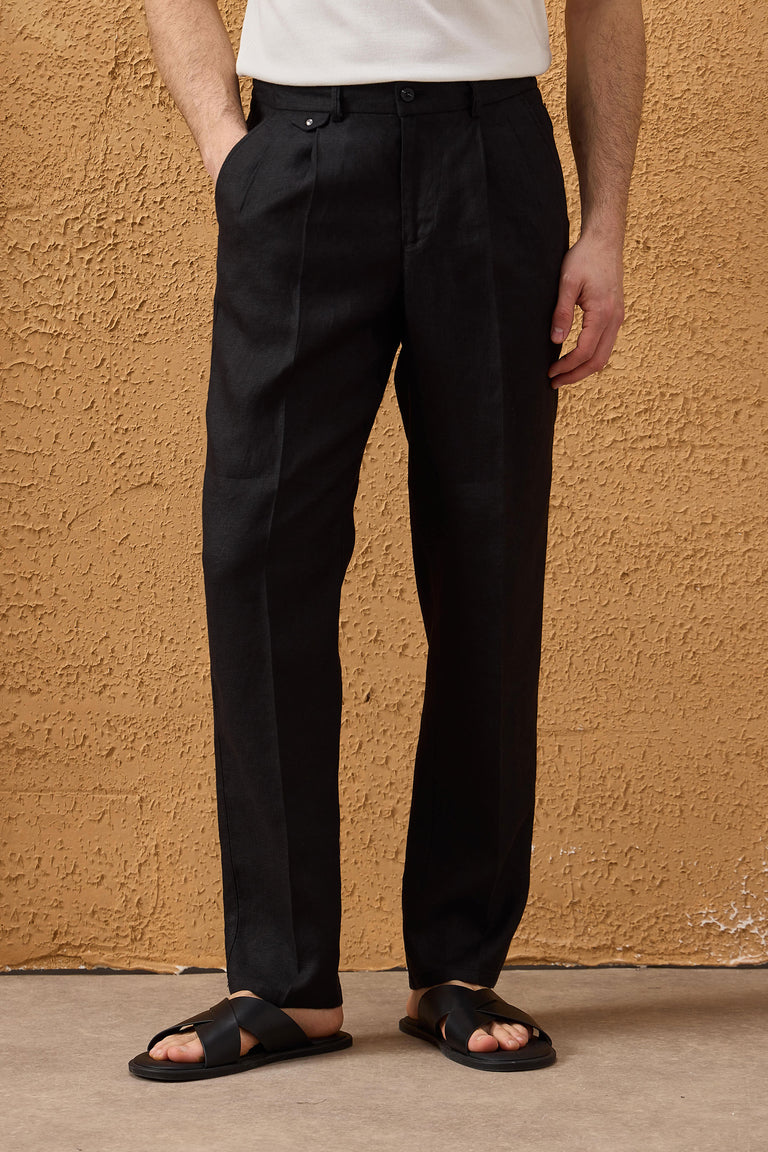Schwarze Herrenhose aus 100 % Leinen mit Bundfalten und Kordelzug, bequeme, gerade Passform
