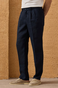Herren-Hose aus 100 % Leinen in Marineblau mit Bundfalten und Kordelzug, bequeme, gerade Passform