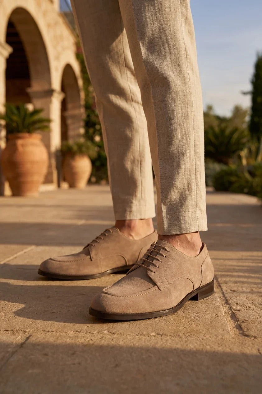 Brera - Klassische Derby-Schnürschuhe für Herren aus sandfarbenem Wildleder