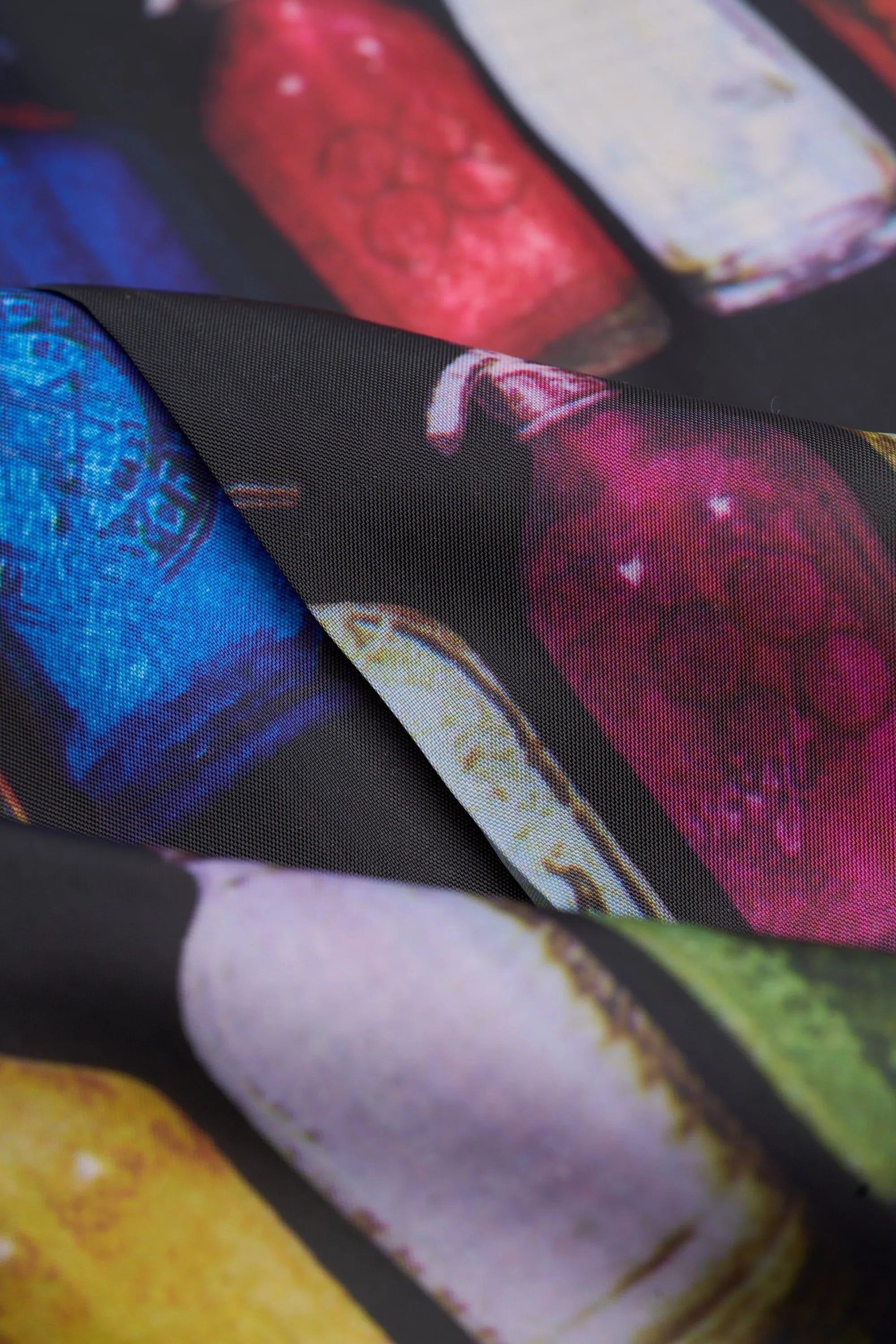 Marineblauer Herrenanzug mit Karomuster, 3-teilig, mit kontrastierender cremefarbener Weste