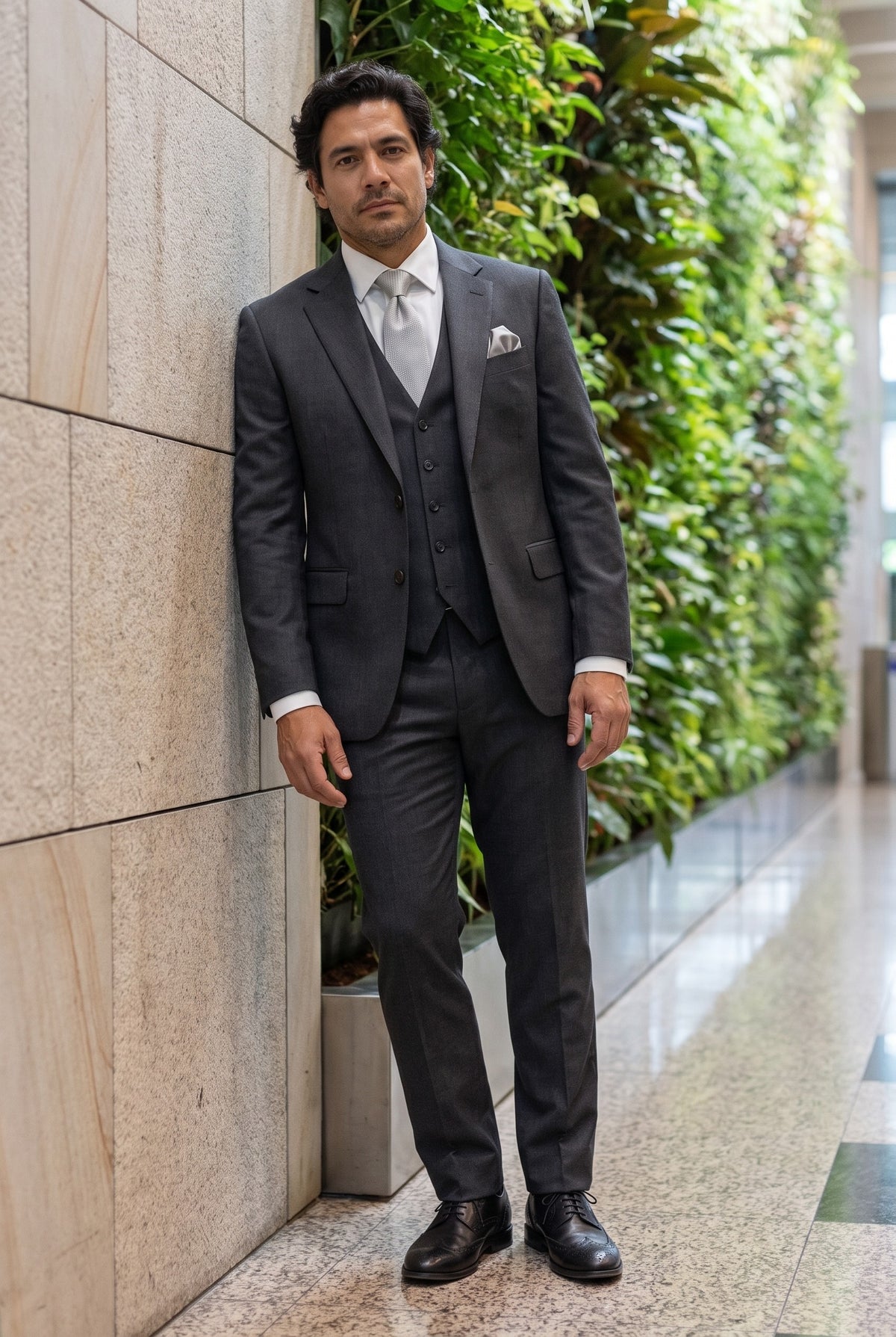 Look #814 styled with Herren Dunkelgrau Anthrazit 3-teiliger Anzug Klassischer Stich Hochzeit Sommer