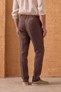Herren-Leinenanzug, zweiteilig, elegant-lässig, aus braunem Leinen, mit Reißverschluss vorne, im Safari-Stil, Sommer
