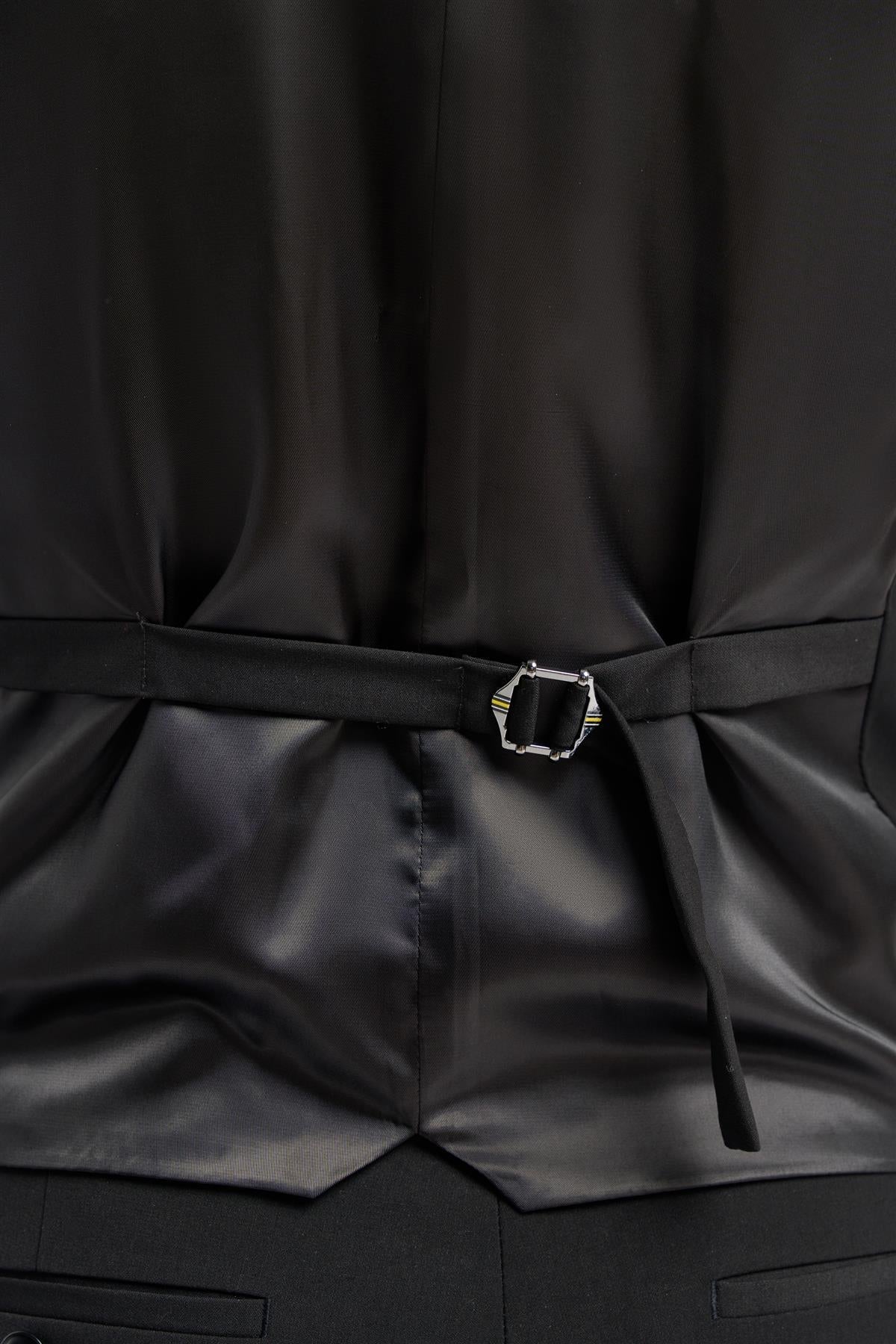 Malibu - Schwarze, taillierte Herrenweste