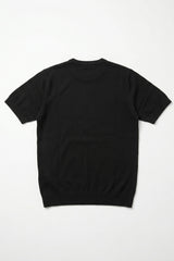 Schwarzes, klassisches Herren-Strickshirt mit kurzen Ärmeln und Rundhalsausschnitt