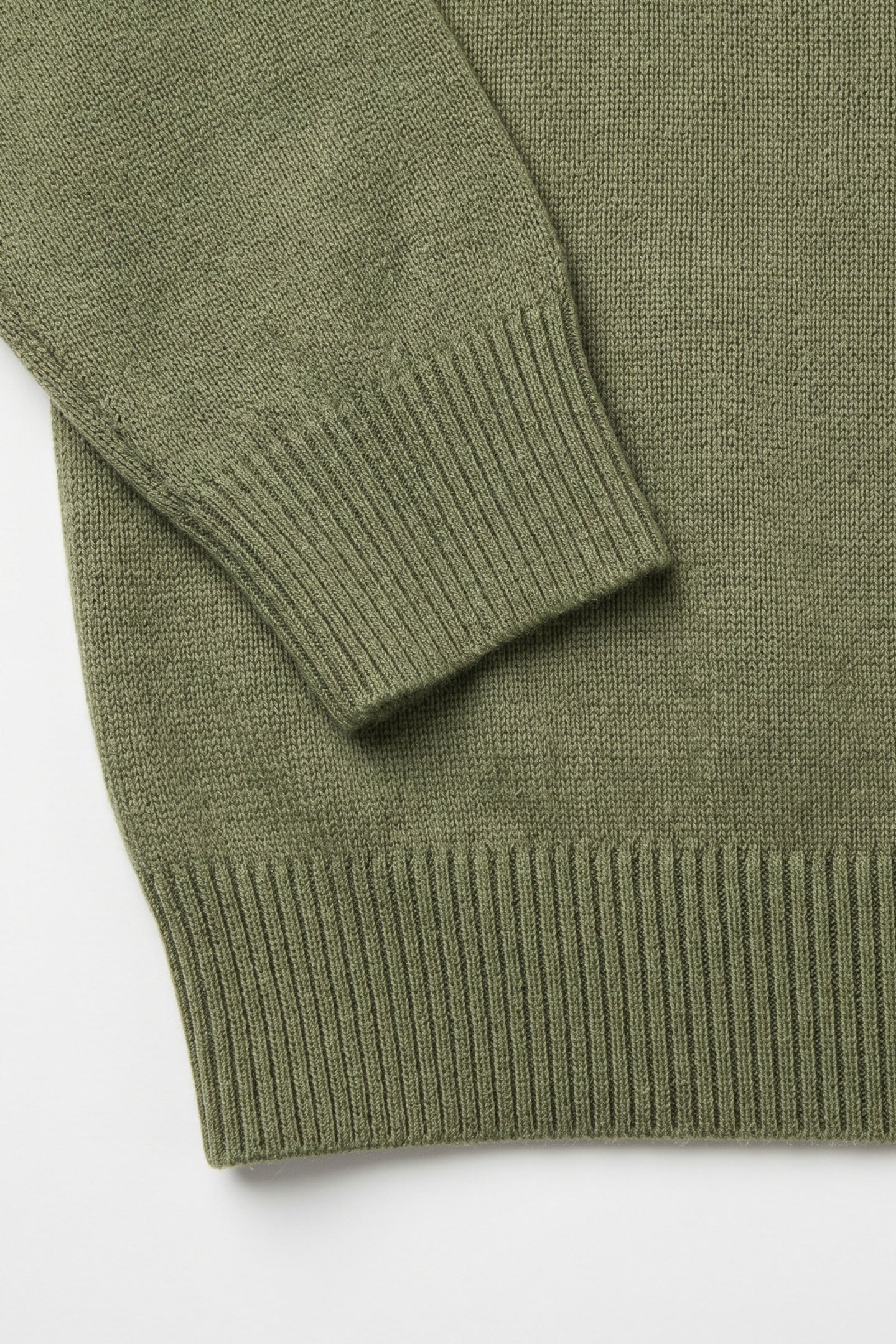 Grüner Herren-Strickpullover mit Rundhalsausschnitt, normale Passform
