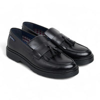Schwarze Herren-Slipper aus Leder mit dicker Sohle und Quasten