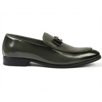 Herren-Loafer mit strukturierter Vorderseite und ikonischer Schnalle und Schleife
